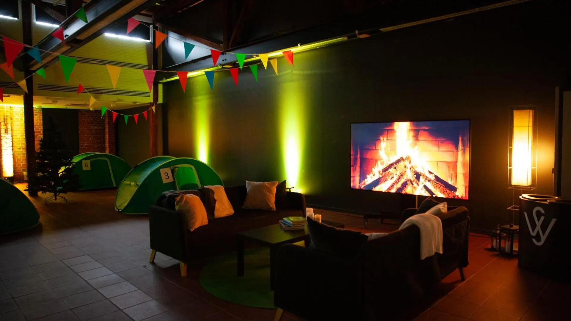 Parque de Campismo Indoor Camping Helsinki Hotel