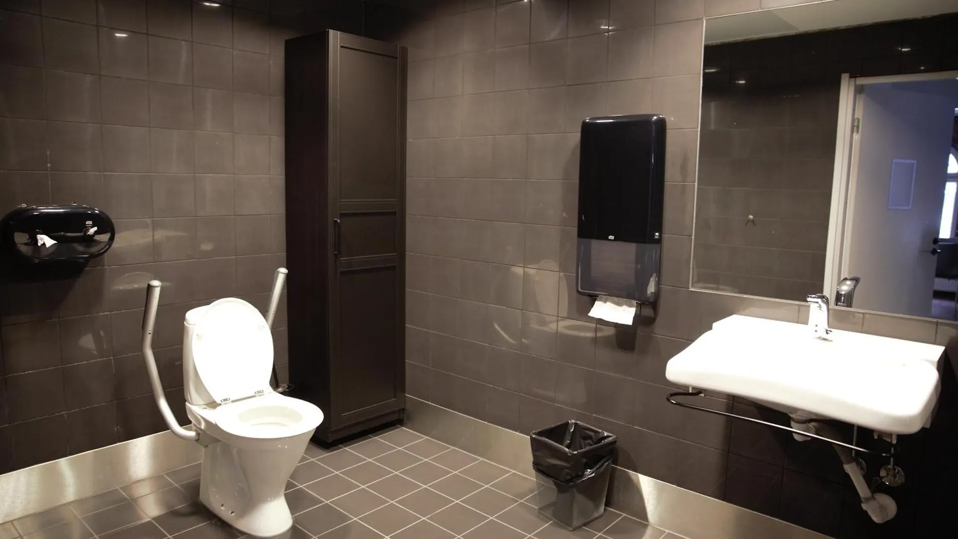 Indoor Camping Helsinki Hotel Finlândia